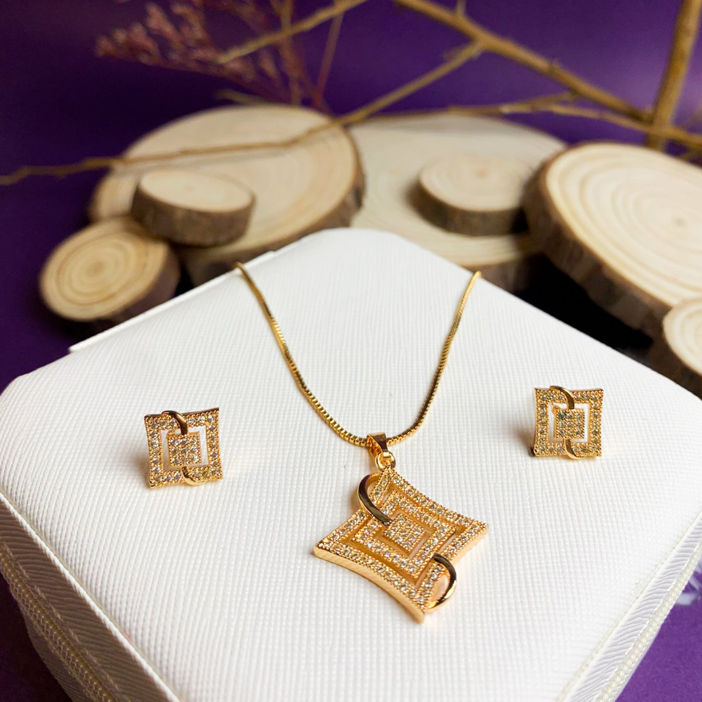 Golden Pave Rhombus Jewelry Set